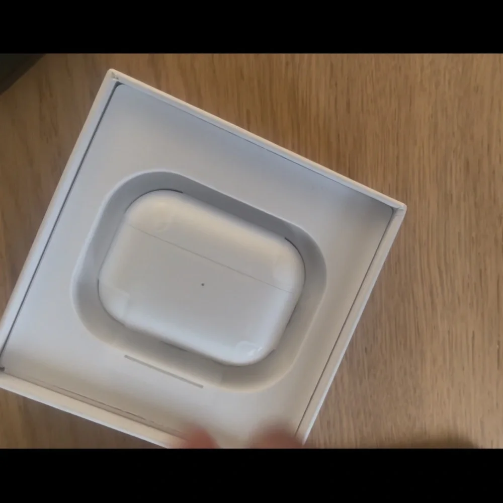 N/A airpods pro